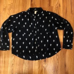 Forever 21🌵 Cactus cropped Hi-Lo blouse size medium